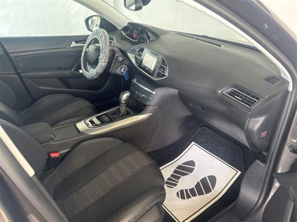 308   308 BlueHDi 120cv S&S EA