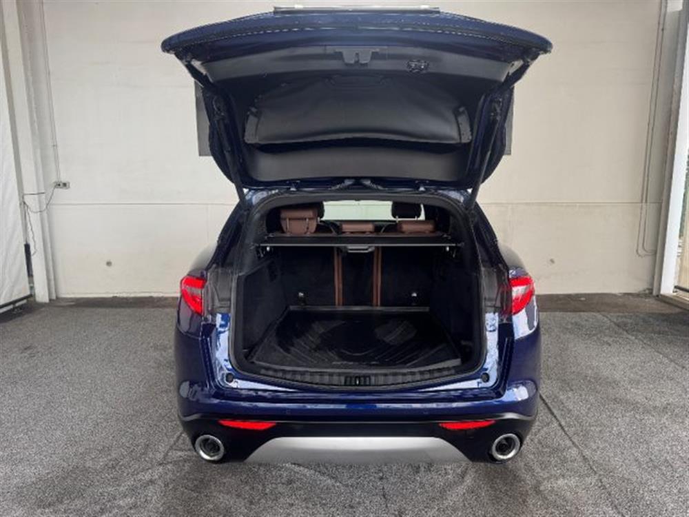 Stelvio   Stelvio cil. 2.2 TD 210cv AT