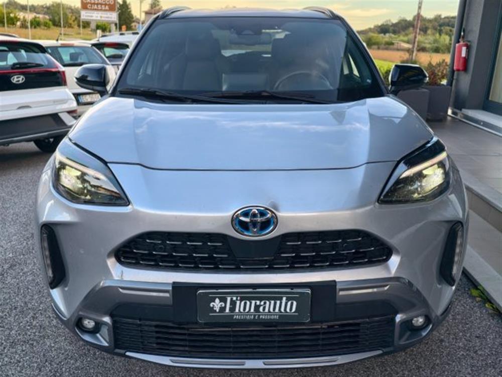 Yaris Cross   Yaris Cross 1.5 Hybrid AWD-i Lou