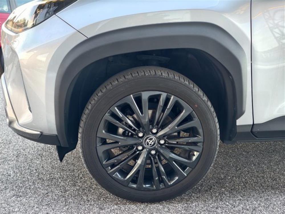 Yaris Cross   Yaris Cross 1.5 Hybrid AWD-i Lou