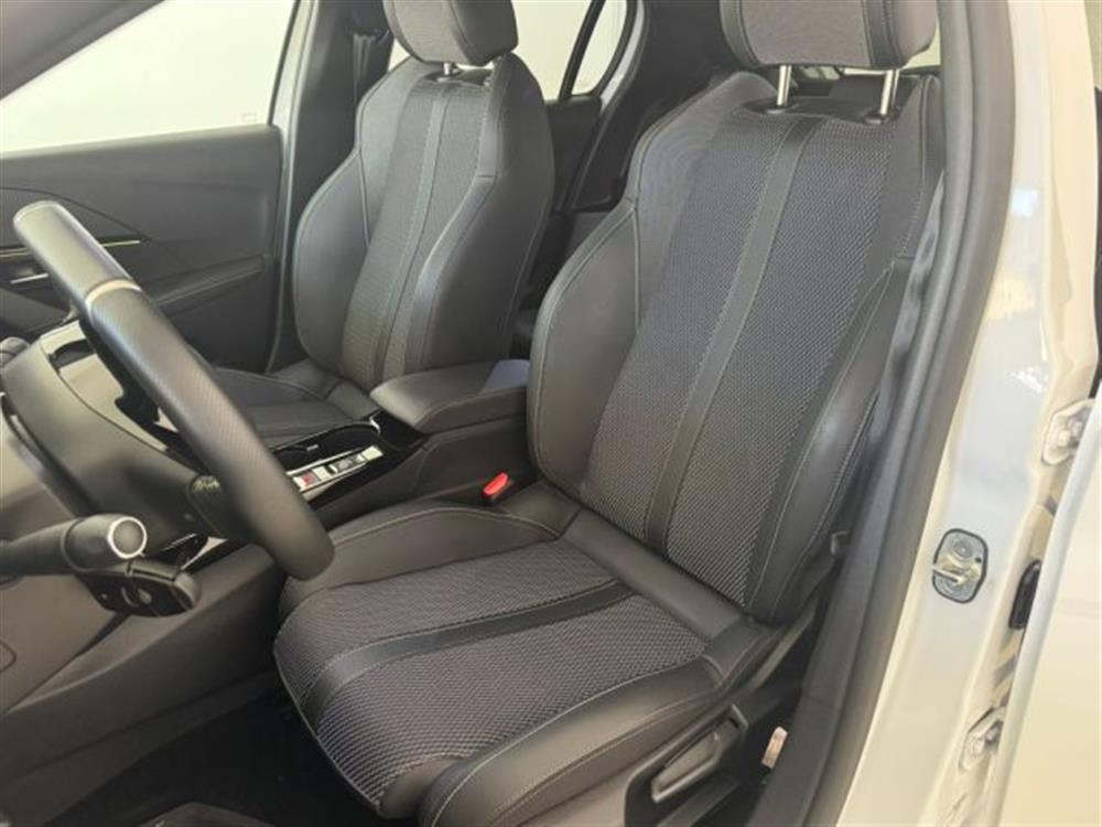 208   208 PureTech 100 CV  5 p