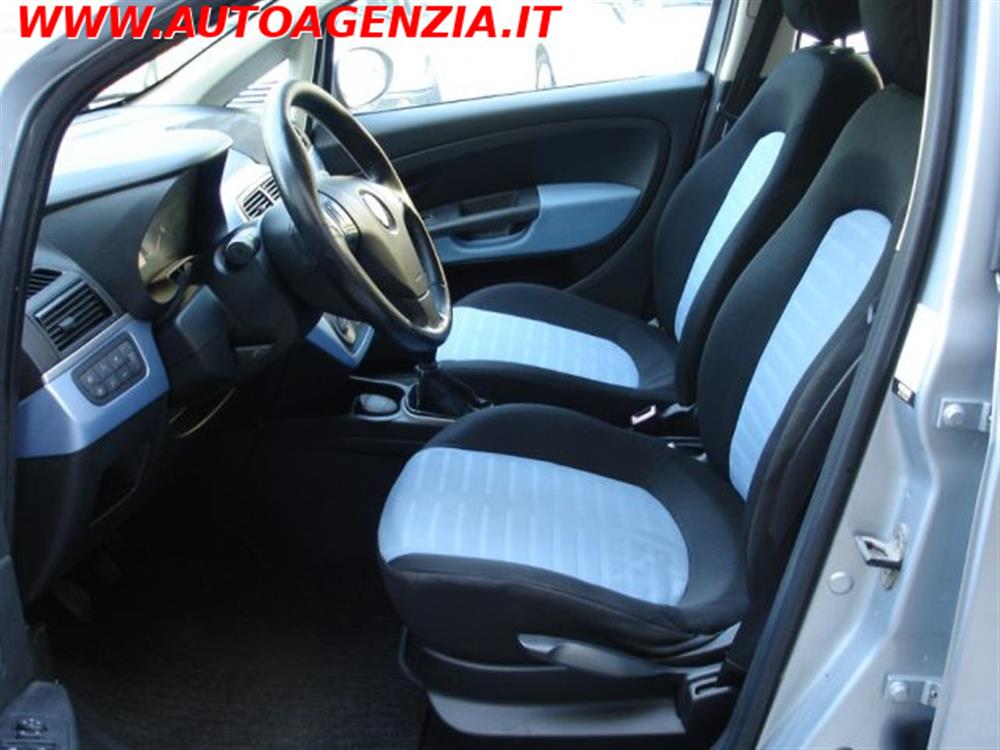 Grande Punto   Grande Punto 1.3 MJT 75 CV 5 port