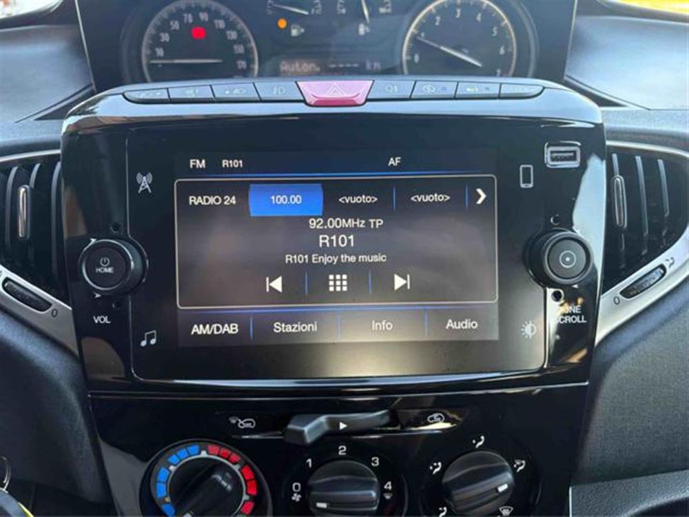 Ypsilon   Ypsilon 1.0 FireFly 5 porte