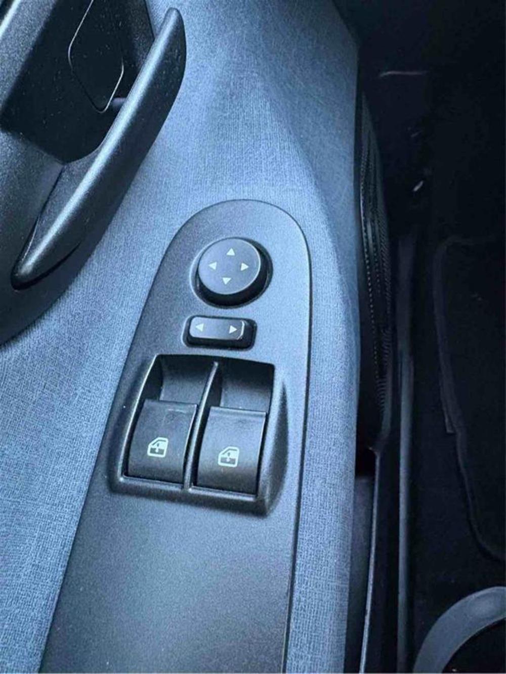 Ypsilon   Ypsilon 1.0 FireFly 5 porte