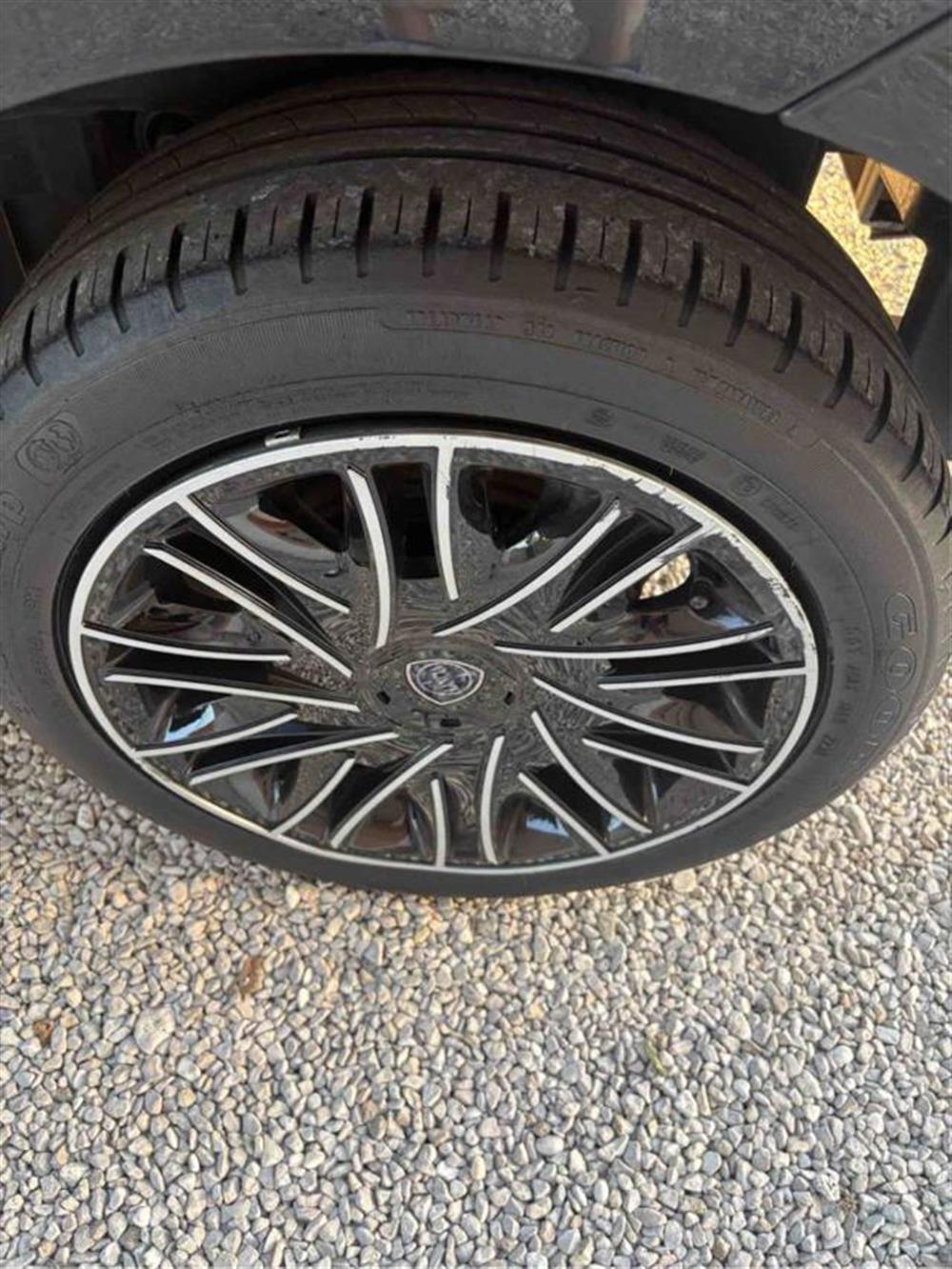 Ypsilon   Ypsilon 1.0 FireFly 5 porte