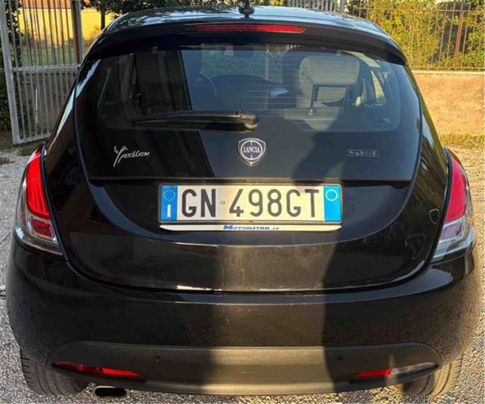 Ypsilon   Ypsilon 1.0 FireFly 5 porte
