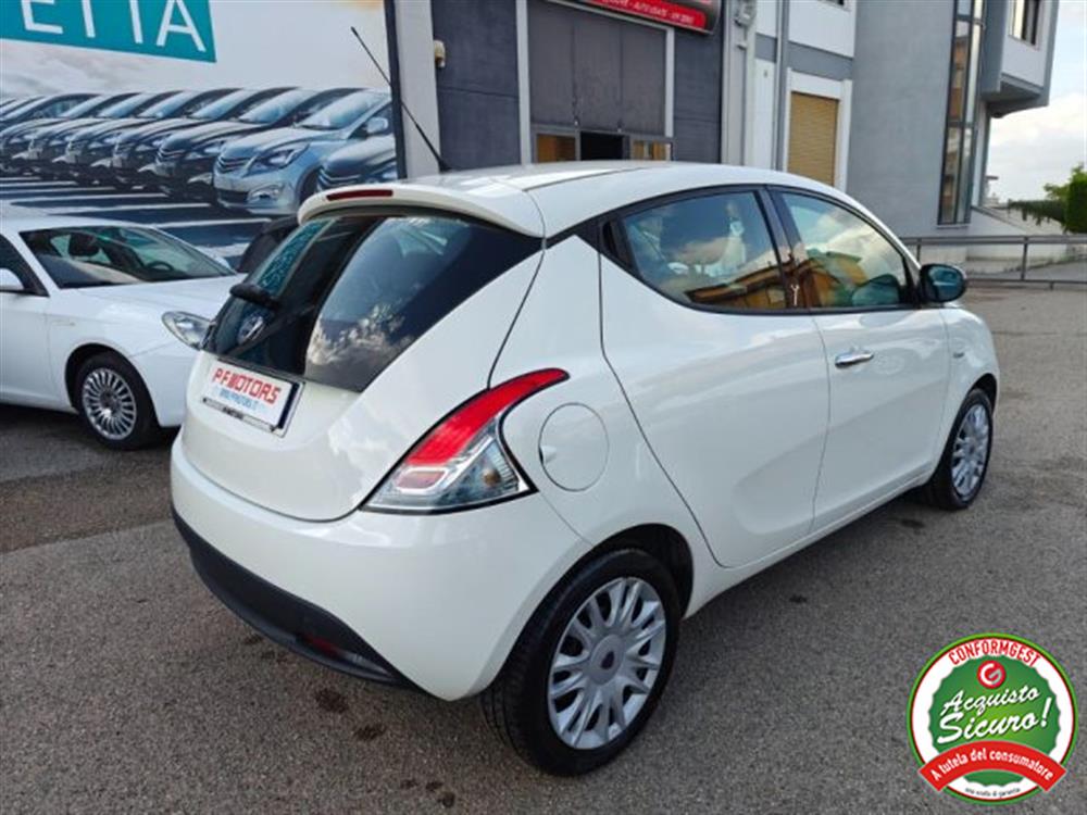 Ypsilon   Ypsilon 1.2 69 CV 5 porte GP