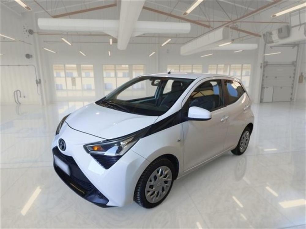 Aygo   Aygo Connect 1.0 VVT-i 72