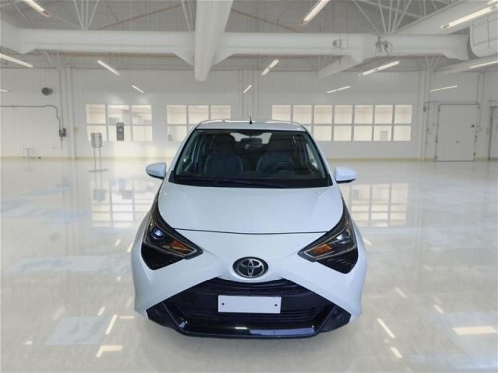 Aygo   Aygo Connect 1.0 VVT-i 72