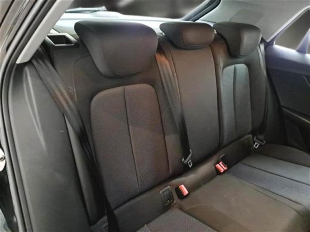 Q2   Q2 30 TDI Business