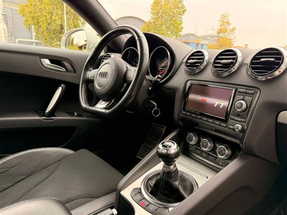 TT   TT Coupé 1.8 TFSI Advan