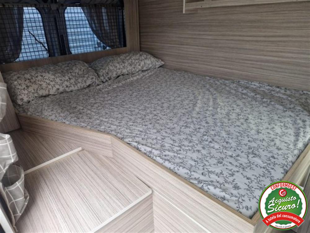 Movano   Movano T27 2.5 dCi/150 CAMP