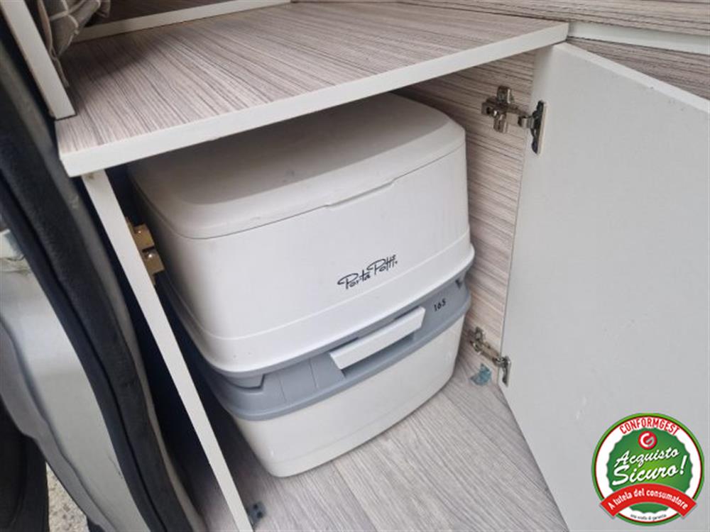 Movano   Movano T27 2.5 dCi/150 CAMP