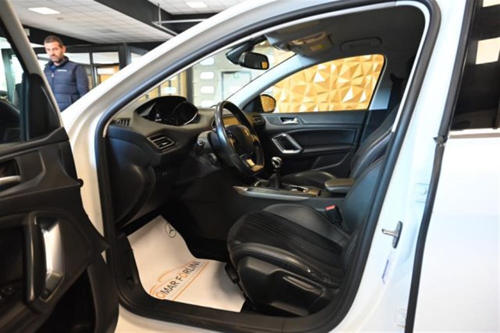 308   308 1.6E-HDI 116CV ACCES