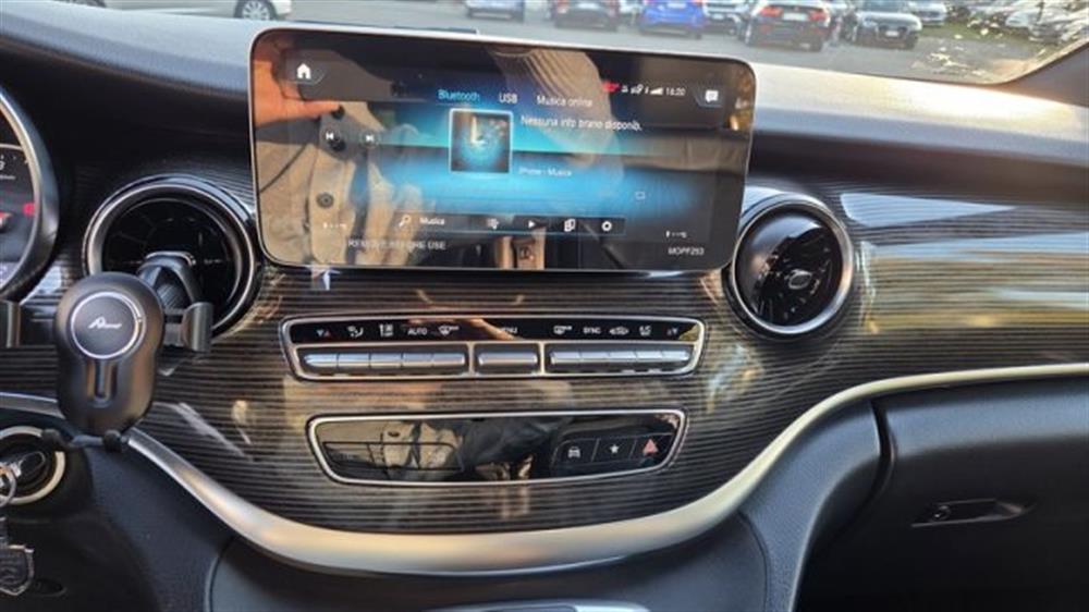 V 300   V 300 d Automatic Premium