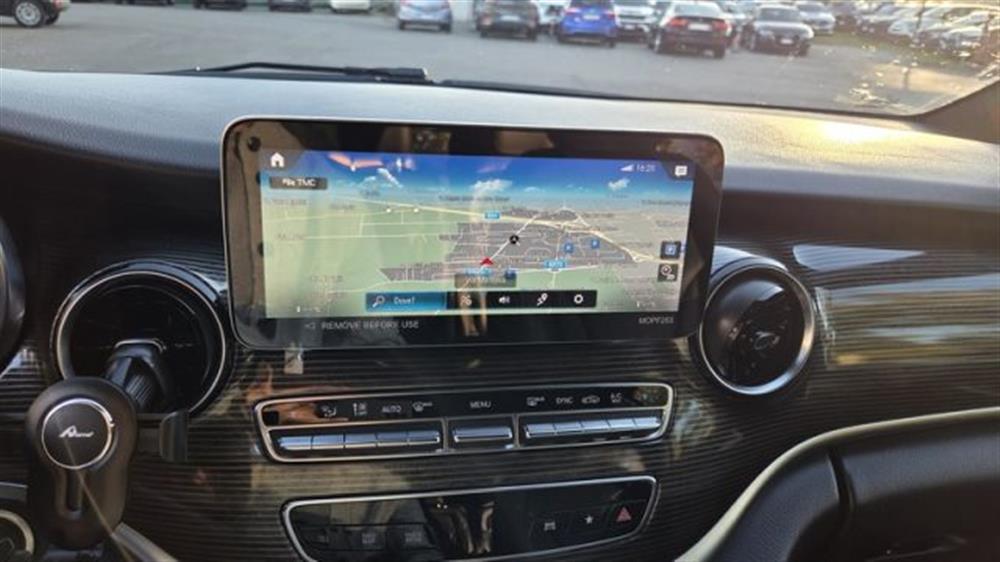 V 300   V 300 d Automatic Premium