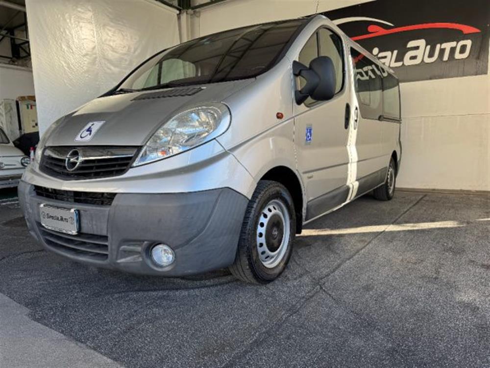 Vivaro   Vivaro 9 posti pianale elet