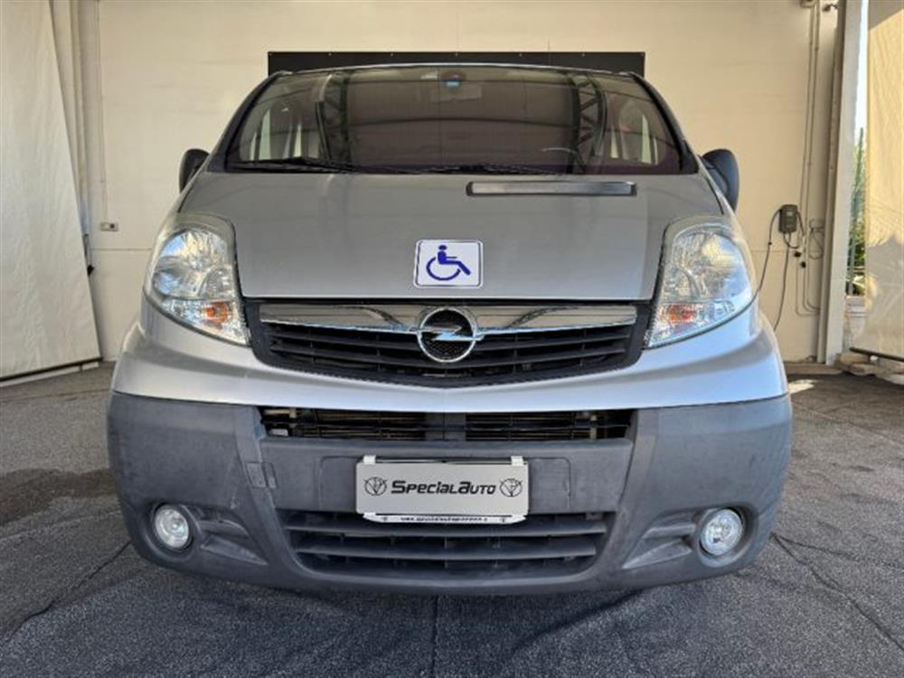 Vivaro   Vivaro 9 posti pianale elet