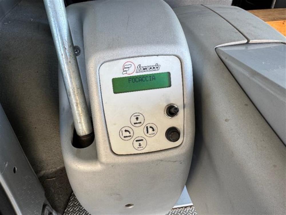 Vivaro   Vivaro 9 posti pianale elet