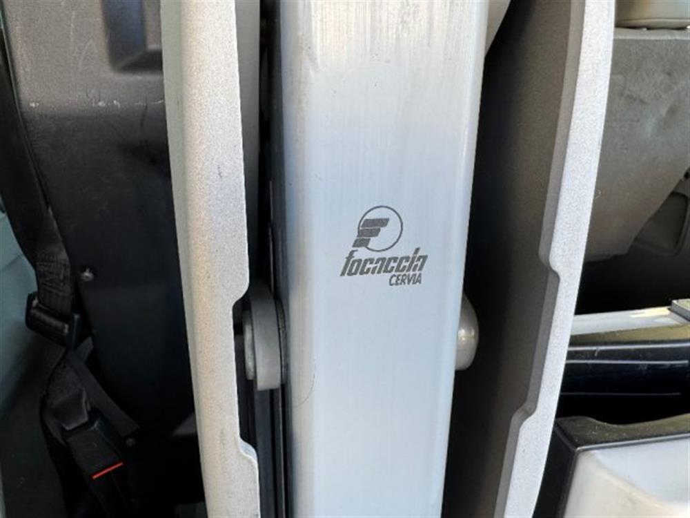 Vivaro   Vivaro 9 posti pianale elet