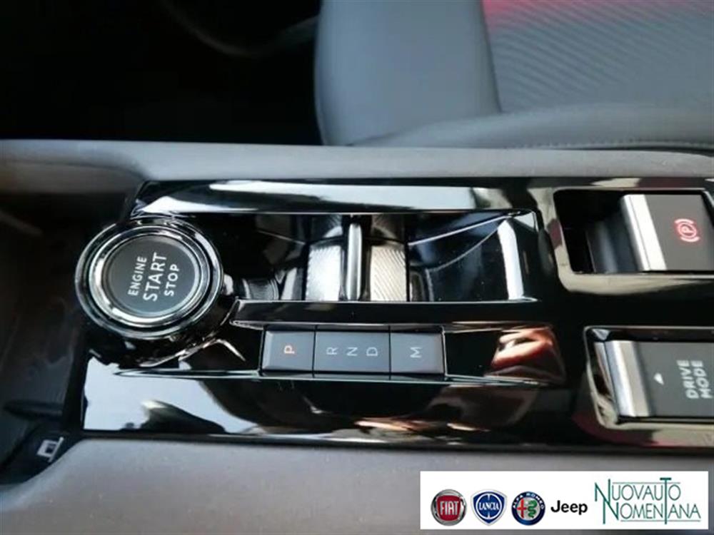 Junior   Junior 1.2 136 CV Hybrid eD