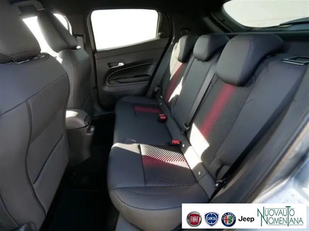 Junior   Junior 1.2 136 CV Hybrid eD