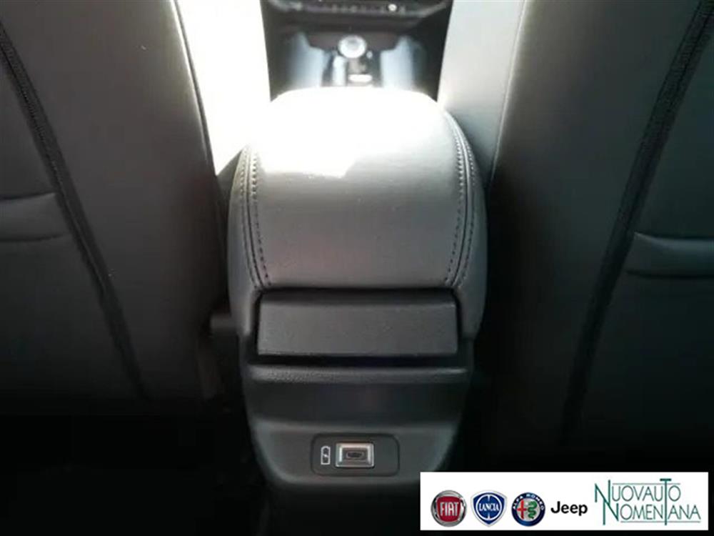 Junior   Junior 1.2 136 CV Hybrid eD