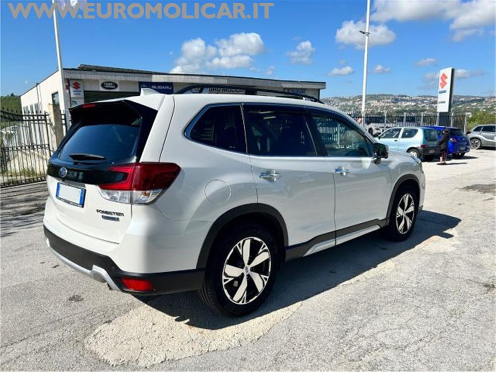 Forester   Forester 2.0 e-Boxer Premium