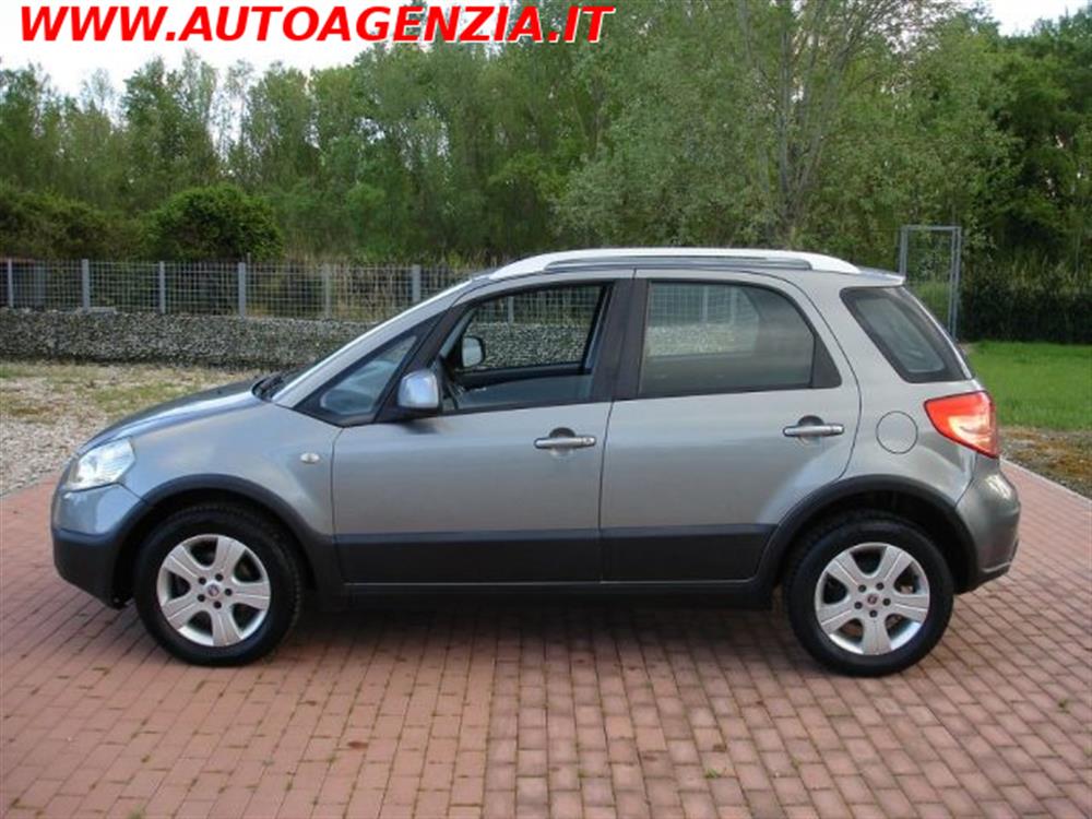 Sedici   Sedici 1.9 MJT 4x4 Emotion.