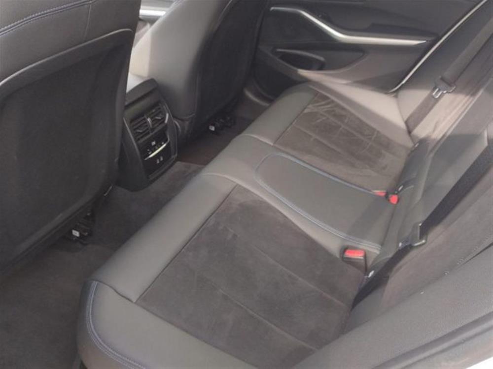 320   320 d 48V xDrive Touring