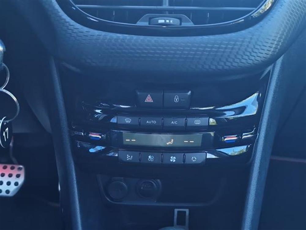 2008 2008 1° serie BlueHDi 120