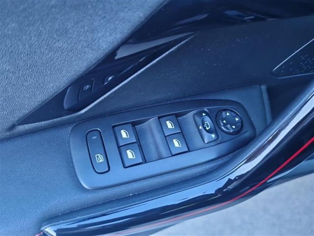 2008 2008 1° serie BlueHDi 120