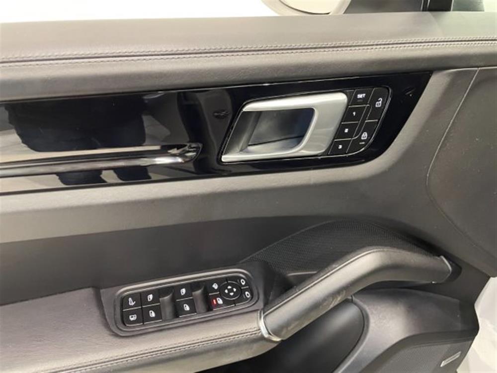 Cayenne   Cayenne Coupé 3.0 V6 E-Hybri