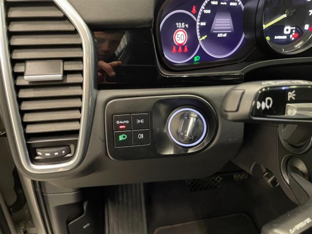 Cayenne   Cayenne Coupé 3.0 V6 E-Hybri