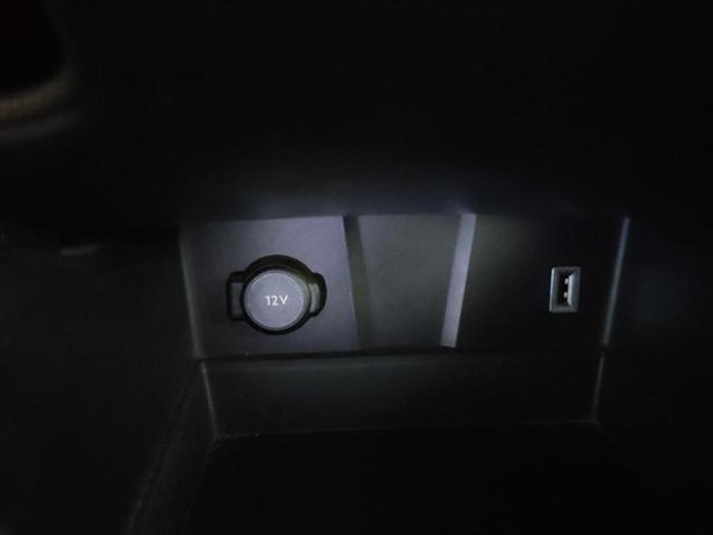 DS 7 Crossback   DS 7 Crossback BlueHDi 180 aut. Gra