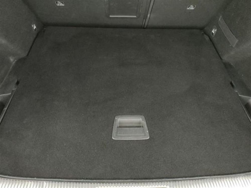 DS 7 Crossback   DS 7 Crossback BlueHDi 180 aut. Gra