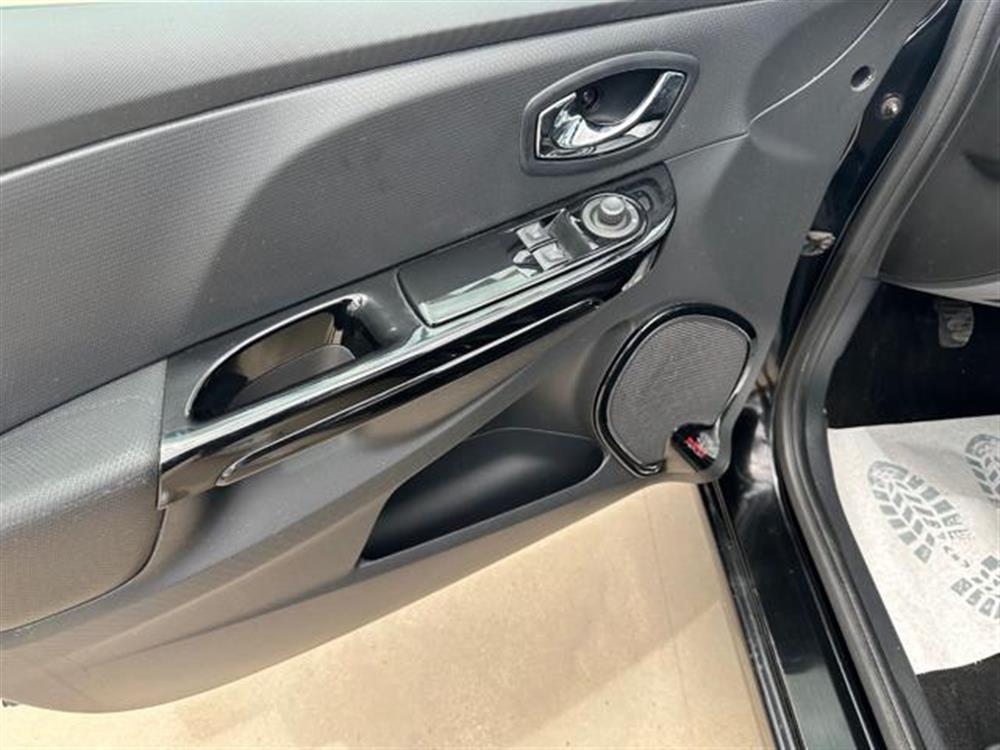 Clio   Clio 1.2 75CV GPL 5 porte