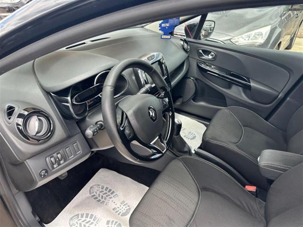 Clio   Clio 1.2 75CV GPL 5 porte