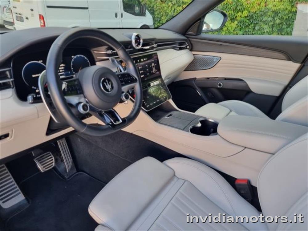 Grecale   Grecale 330 CV AWD Modena