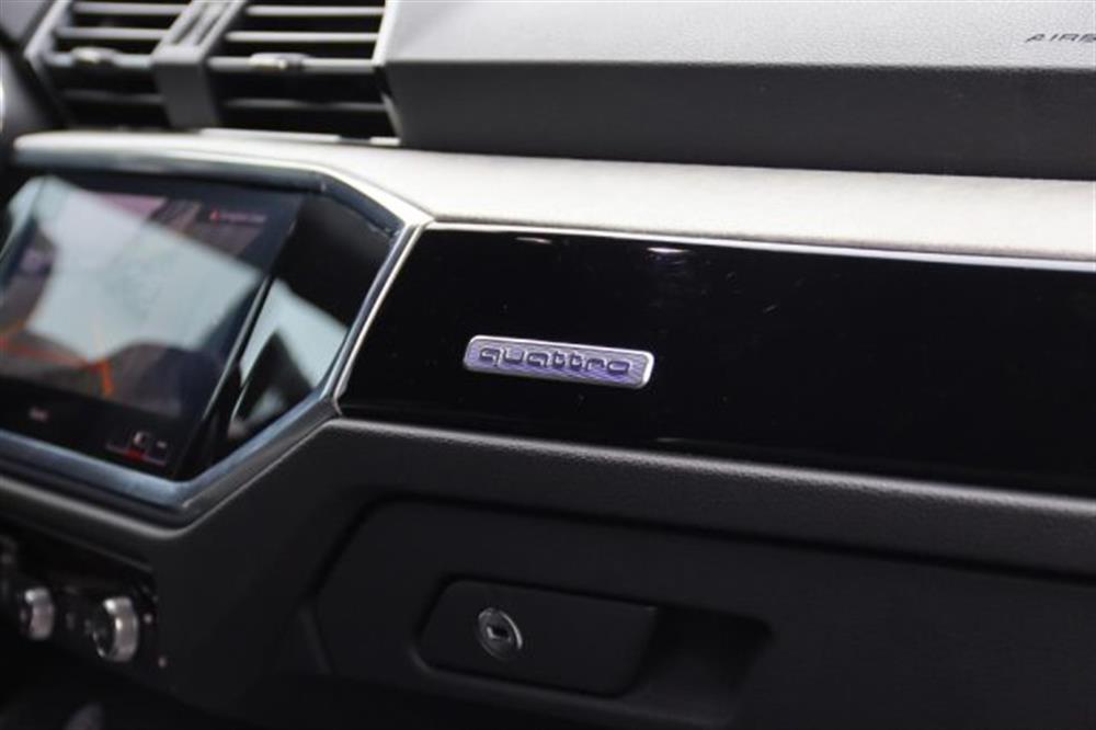 Q3   Q3 SPB 45 TFSI quattro