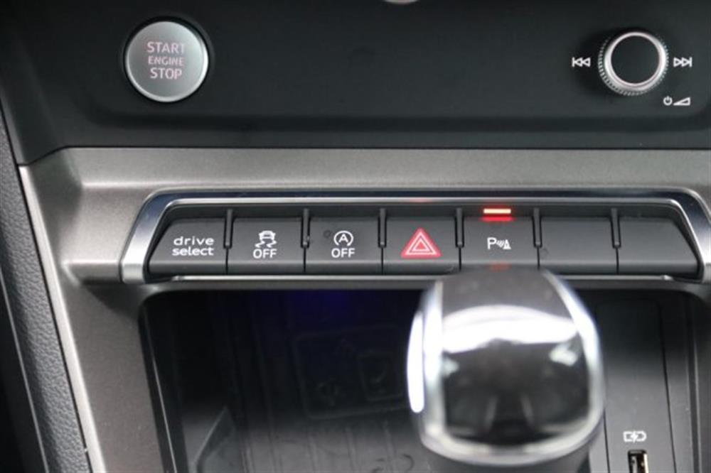 Q3   Q3 SPB 45 TFSI quattro