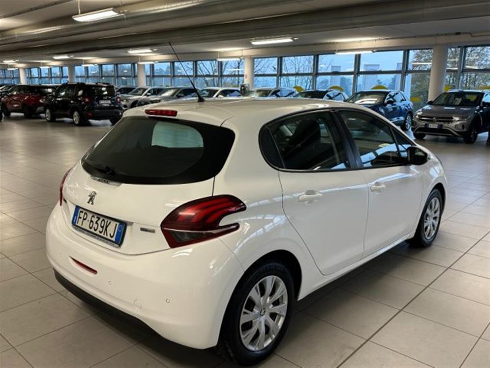 208   208 1.200 BENZINA 68 CV