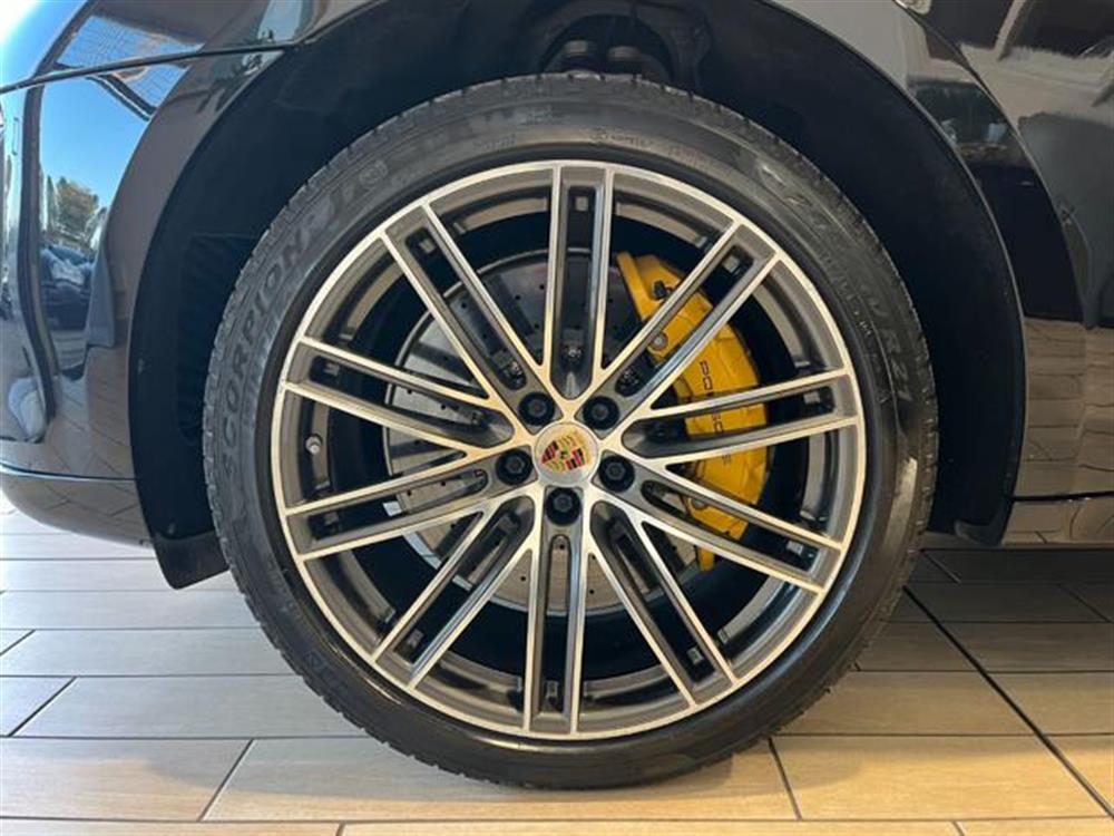 Macan   Macan 2.9 Turbo