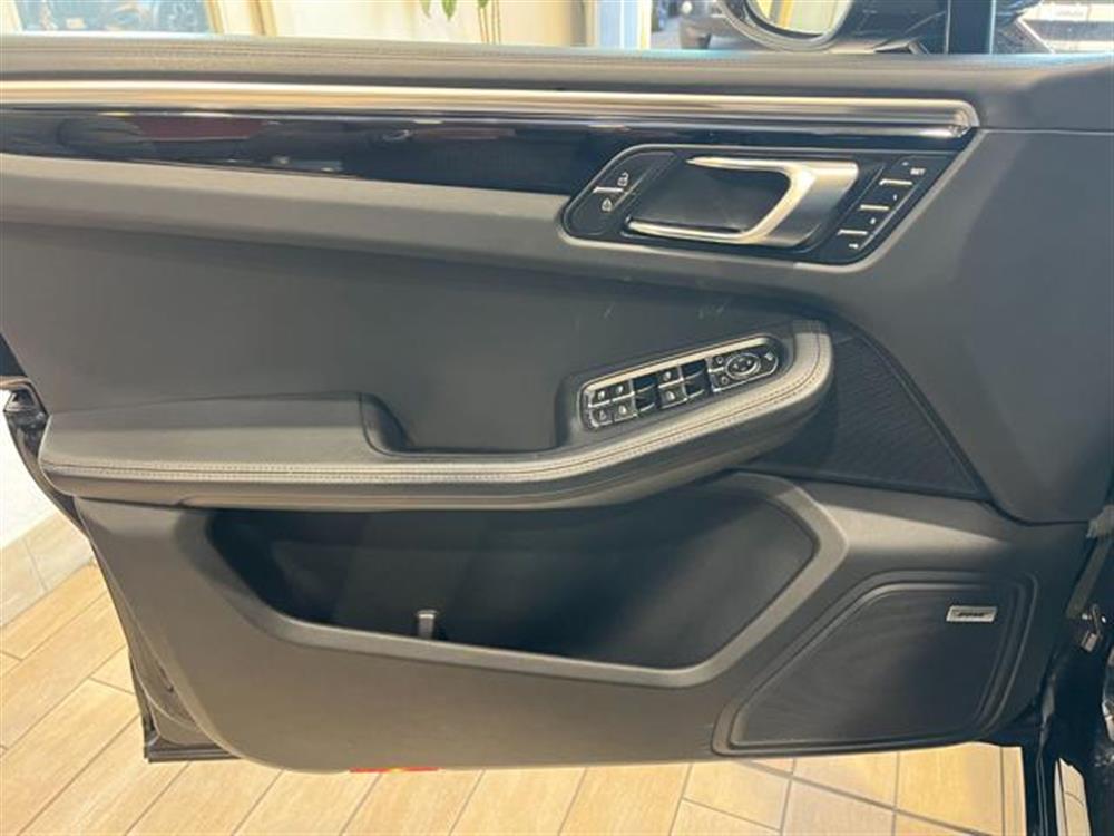 Macan   Macan 2.9 Turbo