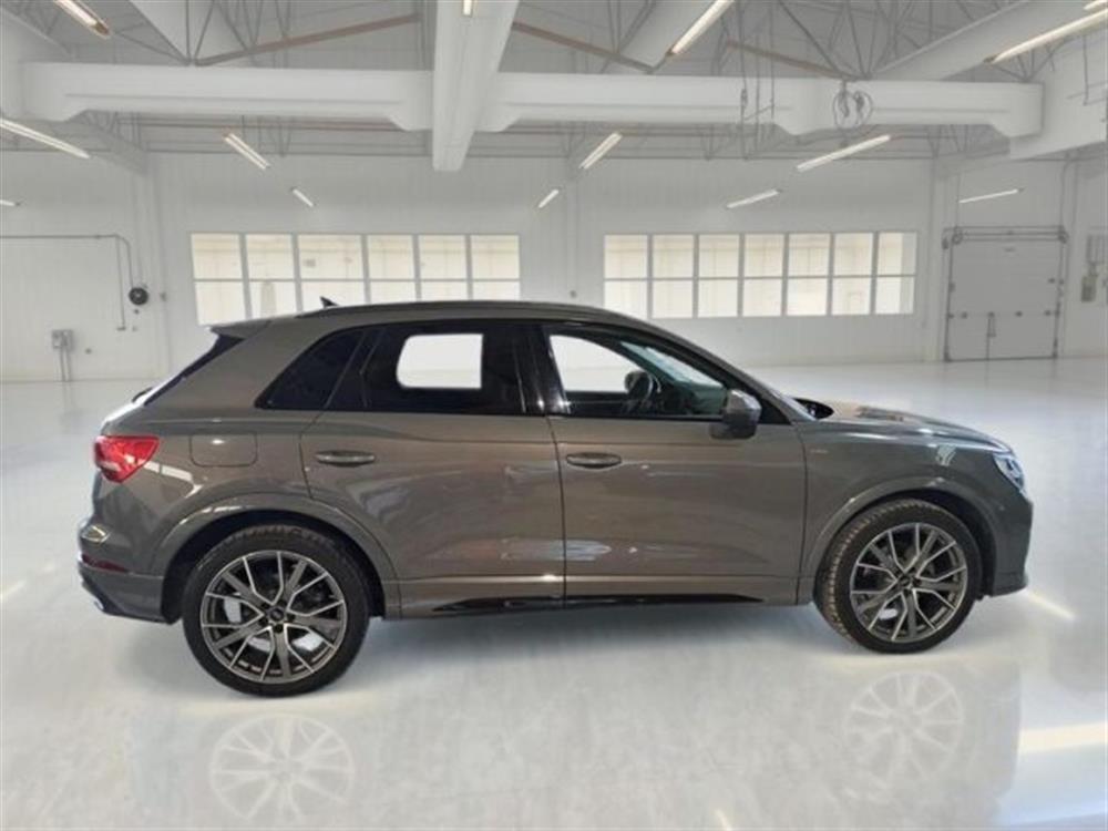Q3   Q3 35 TDI quattro S tro