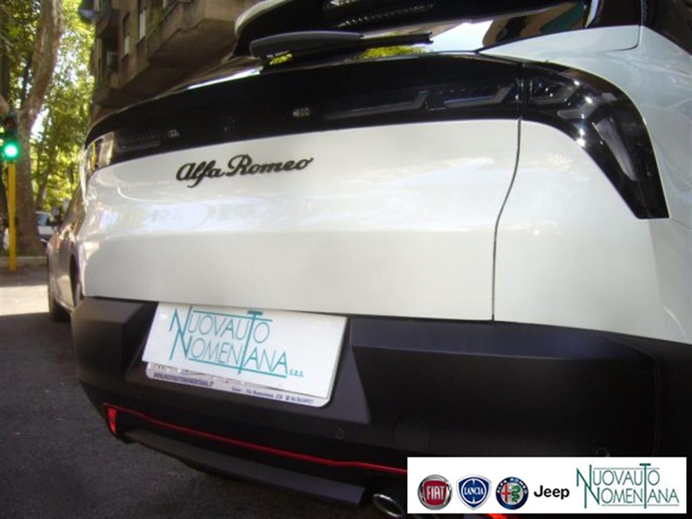 Junior Junior 1.2 136 CV Hybrid eD