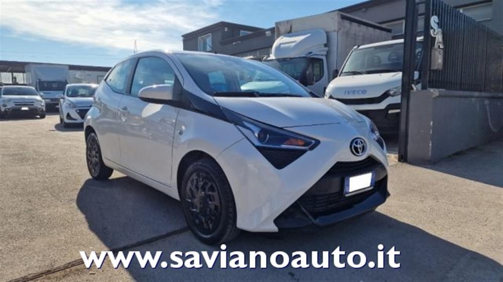 Aygo   Aygo Connect 1.0 VVT-i 72