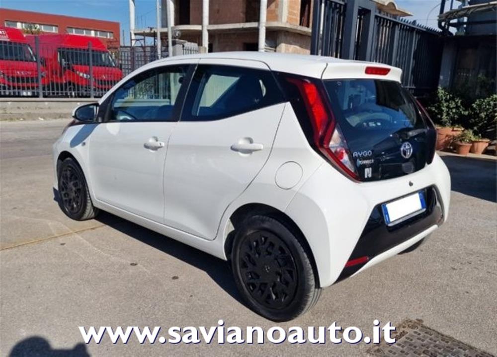 Aygo   Aygo Connect 1.0 VVT-i 72