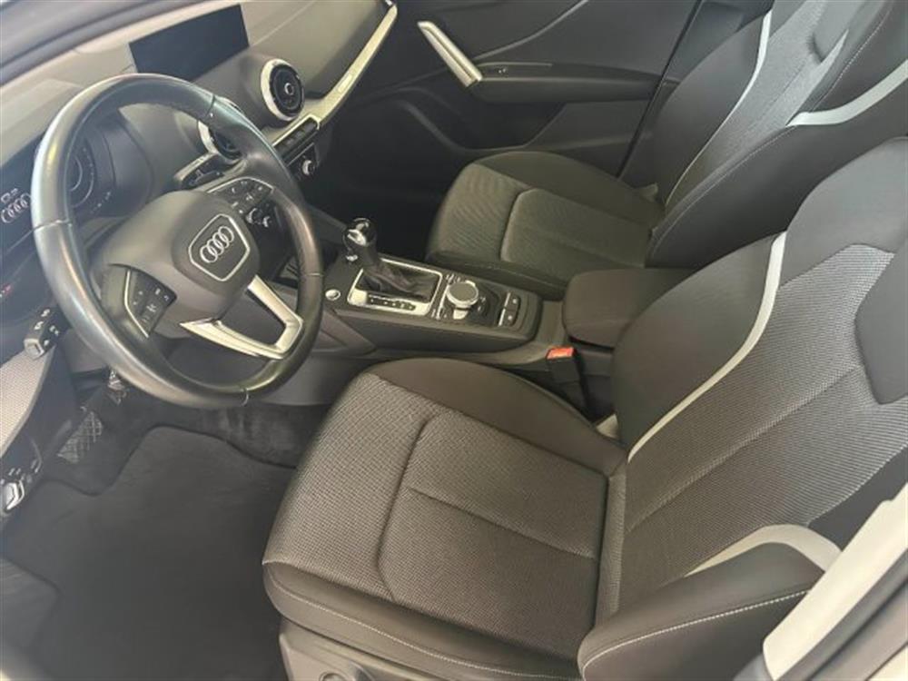 Q2 Q2 30 TDI S tronic S li