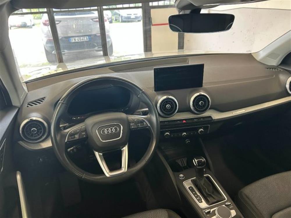 Q2 Q2 30 TDI S tronic S li